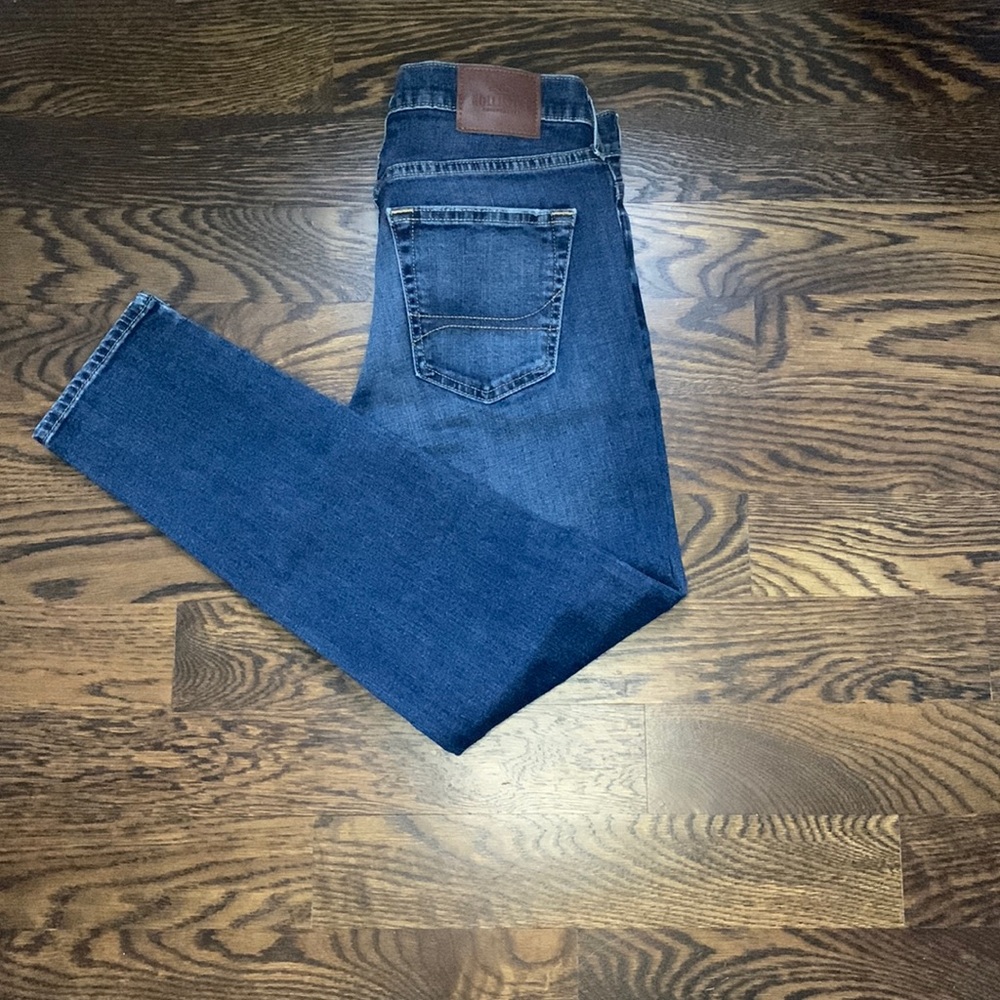 Men jeans, new without tag.